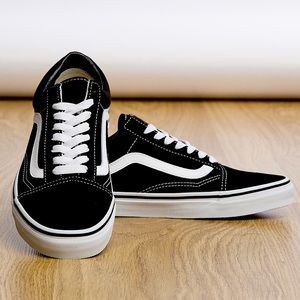 Vans old school classic black and white size 5 & 6